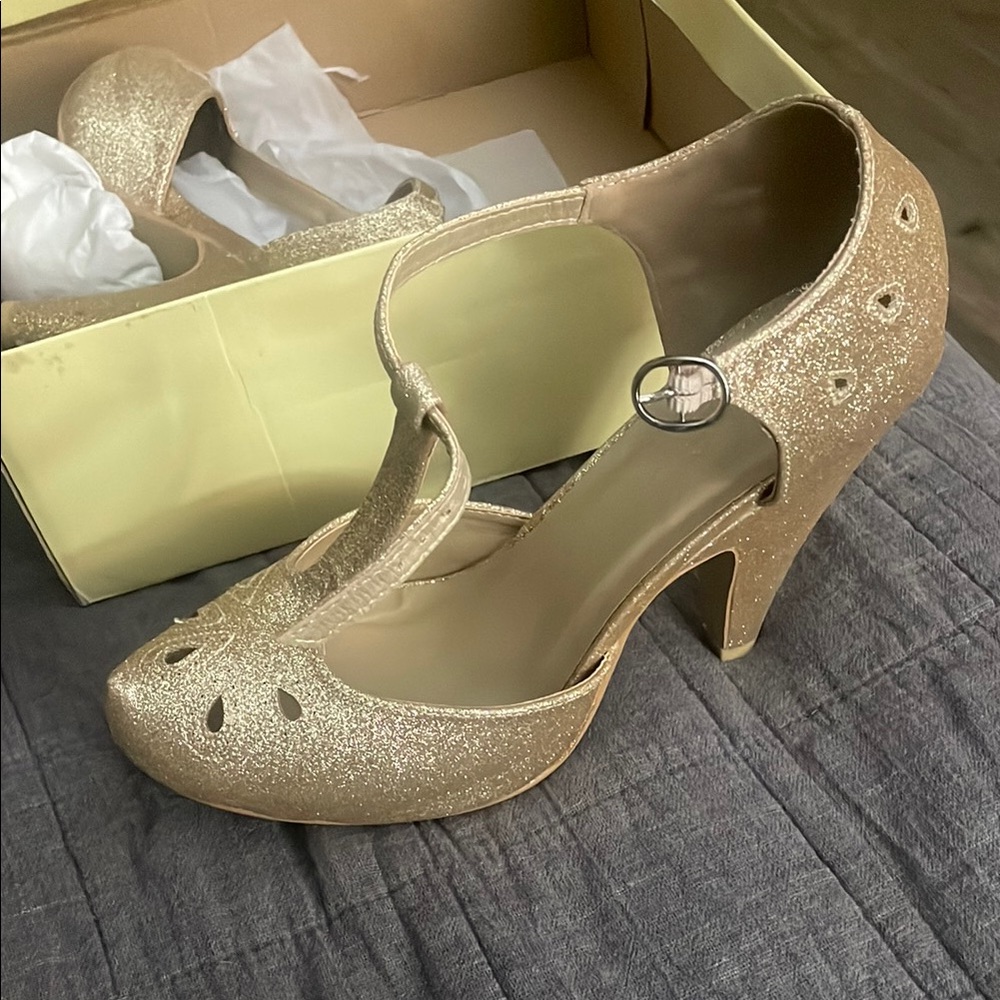 Gold Vintage-Inspired Chunky Heels